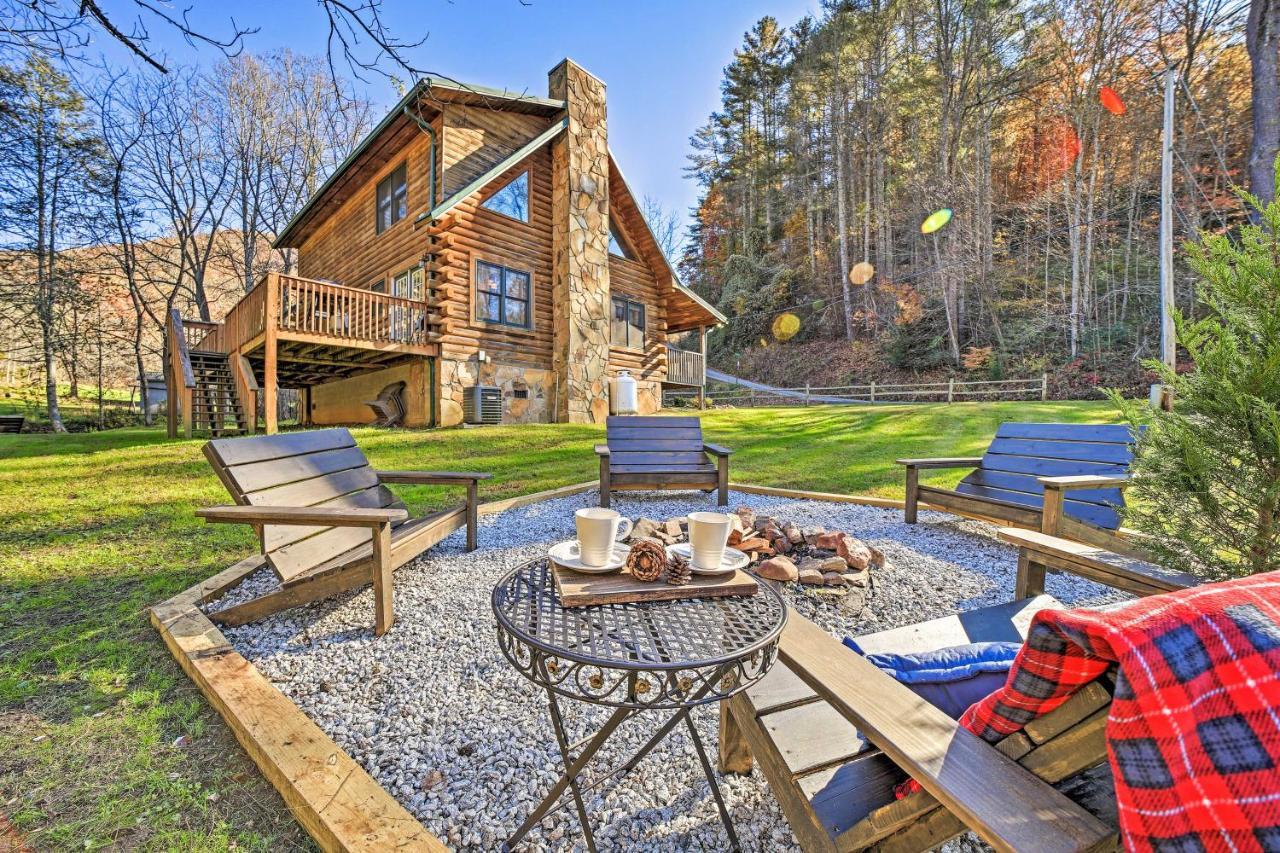 Creekside Bryson City Cabin With Private Hot Tub Exterior photo