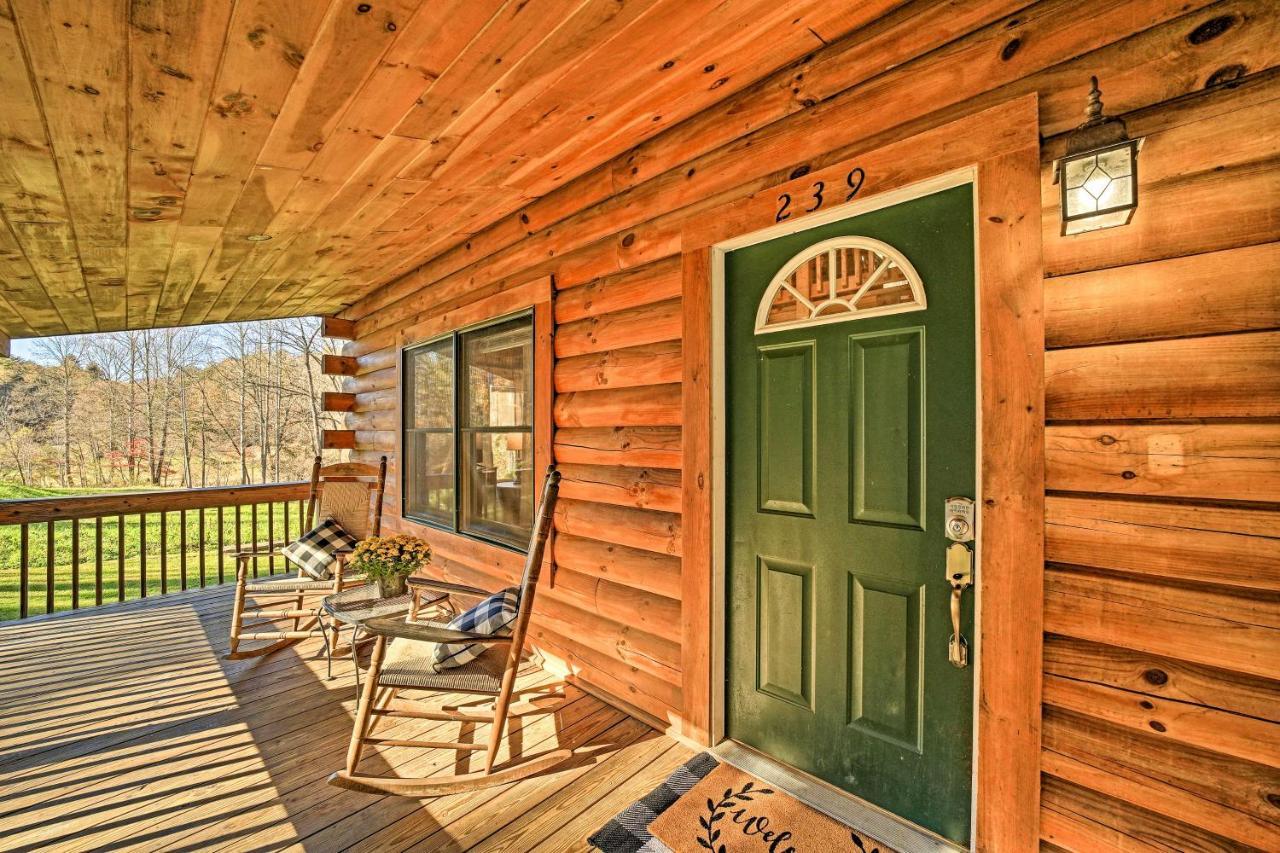 Creekside Bryson City Cabin With Private Hot Tub Exterior photo